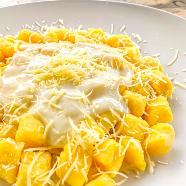 Gnocchi de Mandioquinha ao Molho Branco (individual)