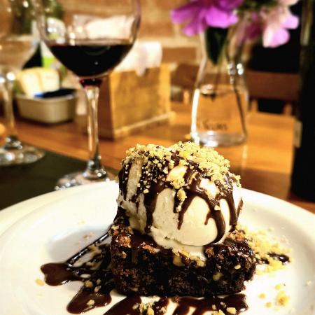 Brownie com Sorvete Artesanal